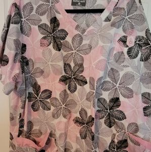 4X Women's Scrub Top
